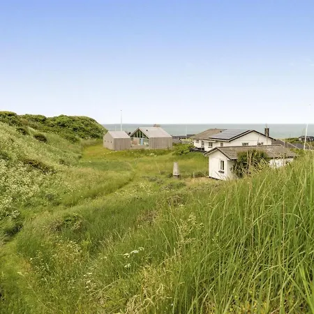 Ellynor Holiday home *