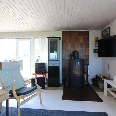 Ellynor - 200m From The Sea By Interhome Hjørring